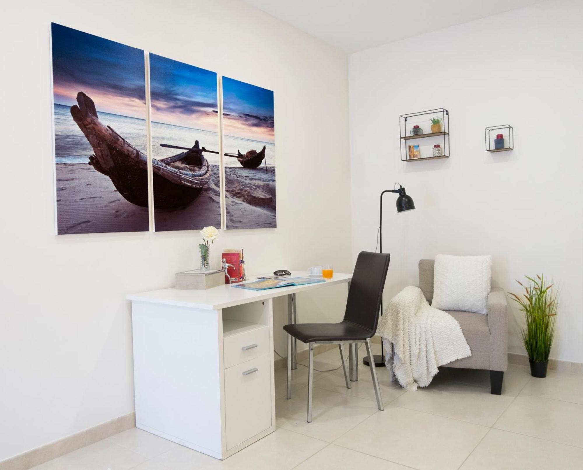 Central Rooms - Near Valletta & Sliema - Best Bus Lines Hamrun Esterno foto