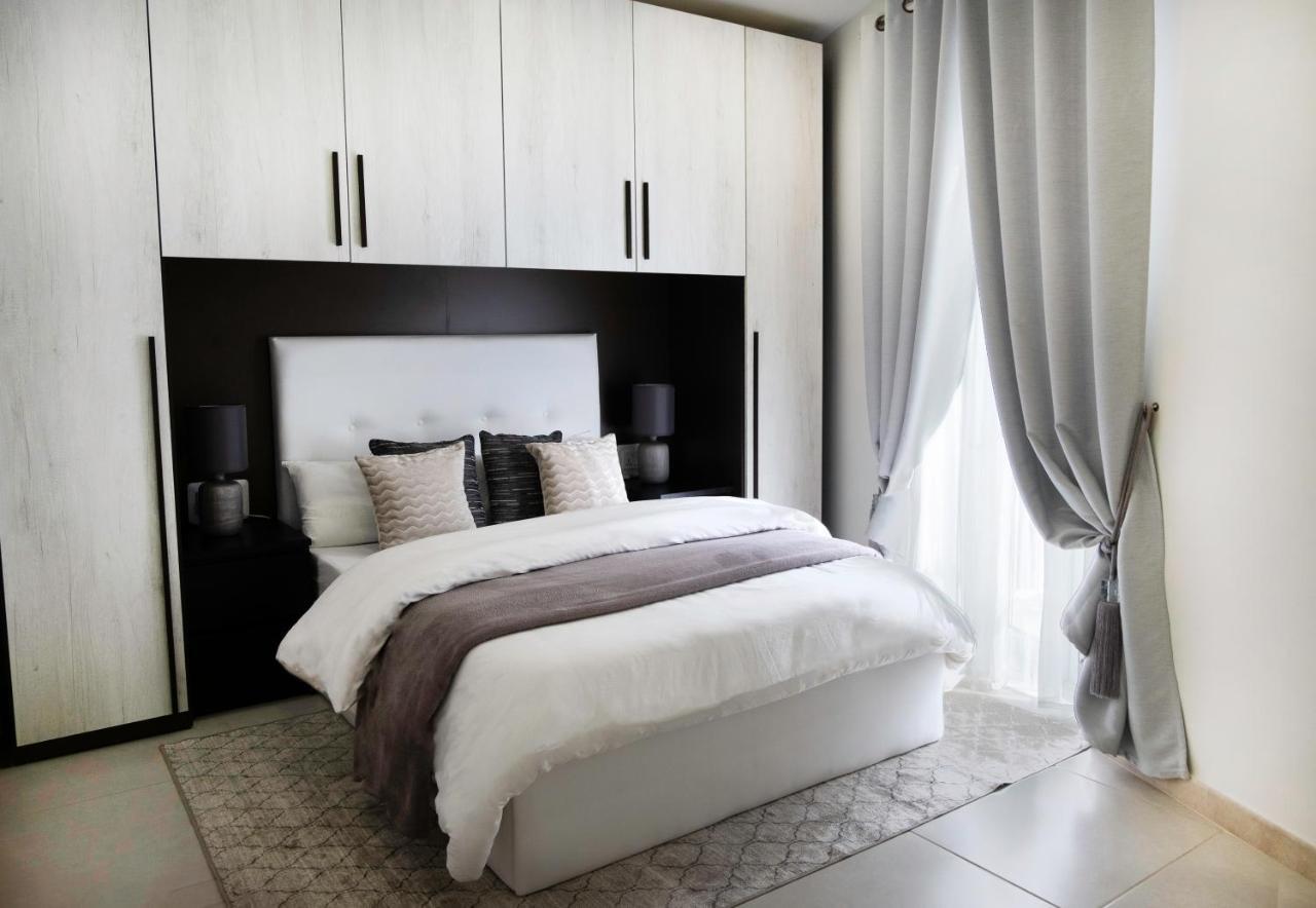 Central Rooms - Near Valletta & Sliema - Best Bus Lines Hamrun Esterno foto